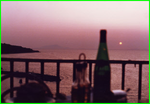1992 Europe 087 Sorrento sunset.jpg
