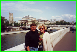 1992 Europe 020 Along the Seine.jpg
