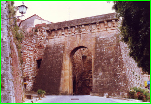 1992 Europe 070 Montepulciano Gate.jpg